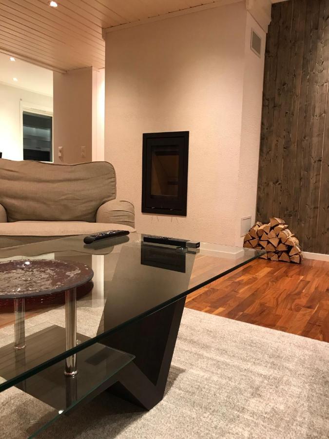 Villa Med Jacuzzi Og Nydelig Utsikt Gravdal  Экстерьер фото
